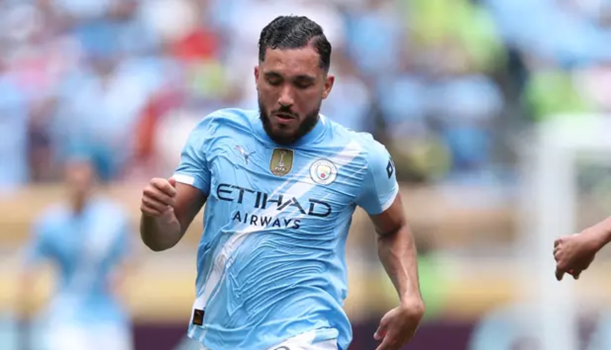 Rayan Cherki ra mắt Man City: Màn trình diễn gây chia rẽ dư luận
